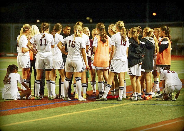 The Mercer Island girls soccer team hopes to make a state tournament appearance in 2016.