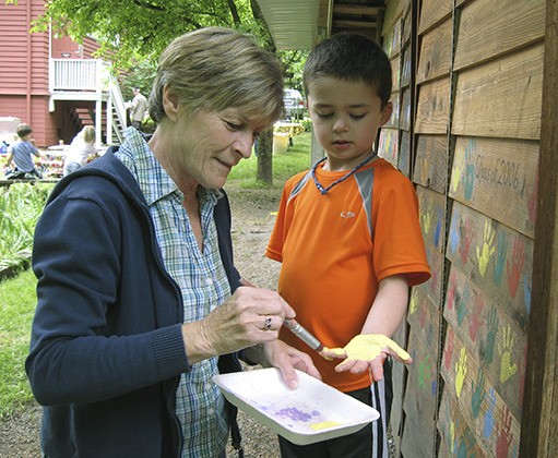 Longtime Sunnybeam School teacher Mary Ann Haney has been awarded the Mercer Island Preschool Association’s first-ever “Exceptional Educator Lifetime Achievement Award.”