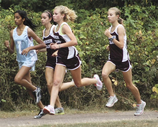 Mercer Island girls cross country runners Alida Scalzo