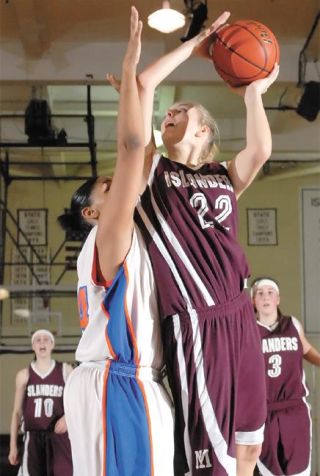 Chad Coleman/Mercer Island Reporter Islander senior Georgia Gier’s 16 points