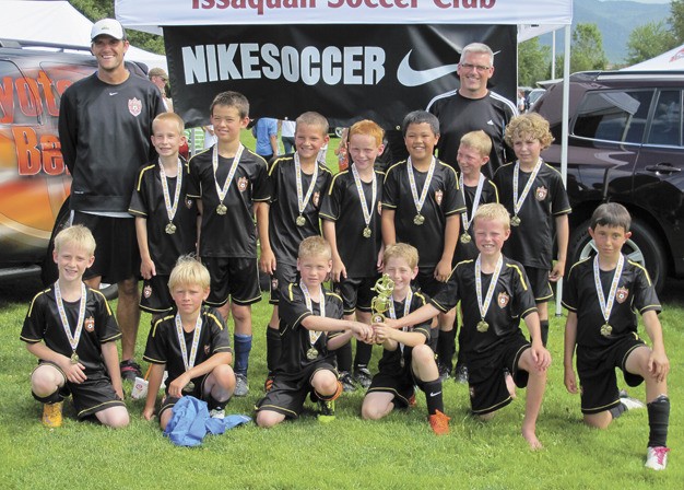 The Islander FC U10 White team took first place in the Issaquah Soccer Club's Gunner tournament