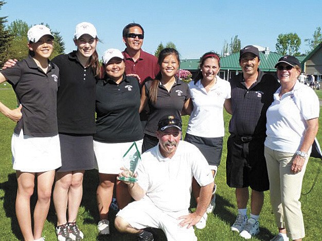 The Mercer Island girls golf team won their second straight SeaKing district title on Monday. The Islanders won by 54 points