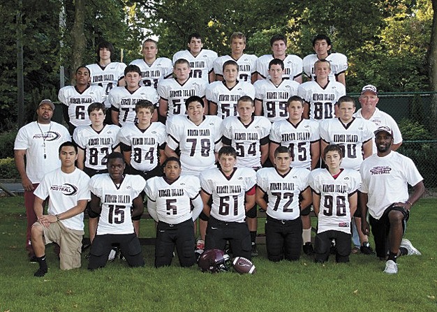 The Mercer Island junior football varsity team finished the regular season with a 6-1 record.