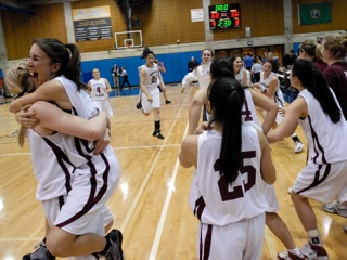 Islander guard Chloe Snethen