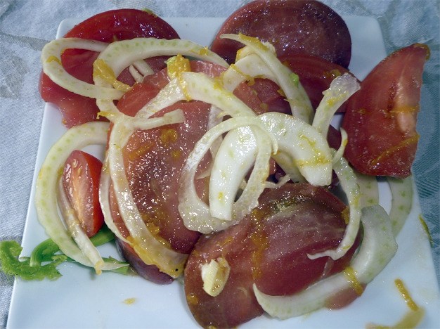 This tomato fennel salad is a great dinner salad that doesn’t require much work to create.