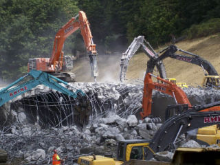 The Wilburton Tunnel went without a fight this past weekend on I-405