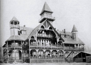 The Calkins Hotel burned down in the East Seattle neighborhood under mysterious circumstances.