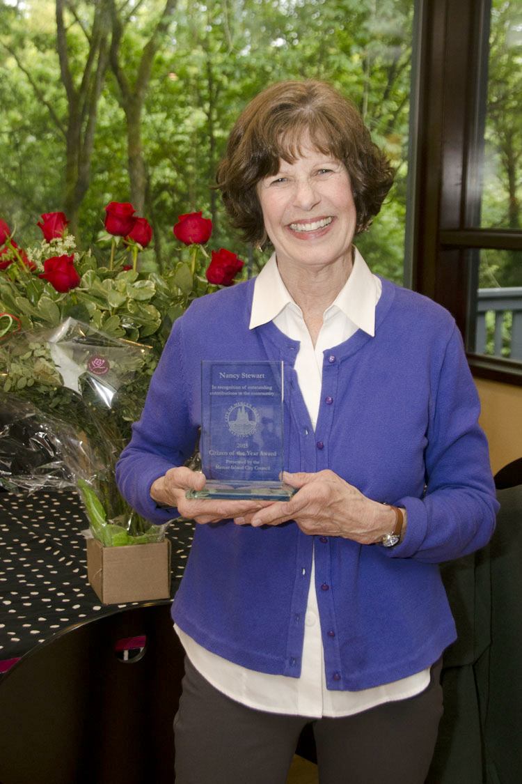 Nancy Stewart poses with her 2015 Citizen of the Year award. Photo courtesy of the city of Mercer Island.