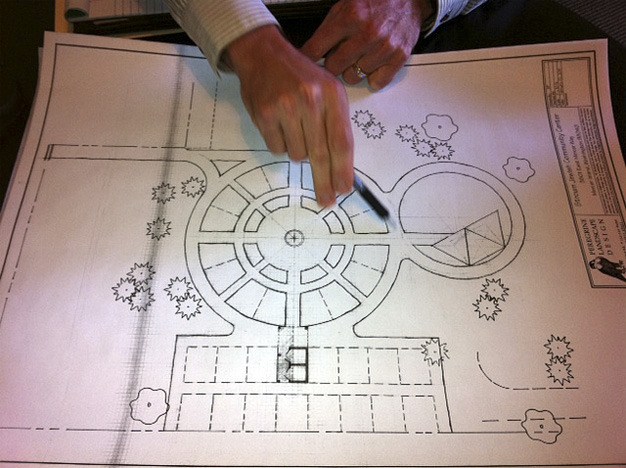 The SJCC Kesher Community Garden plan is shown here. The first phase of pea patches includes the 16 larger plots around the circle. Inside are the smaller learning patches.