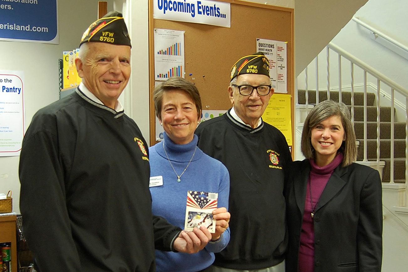 Island veterans lend a holiday helping hand to YFS