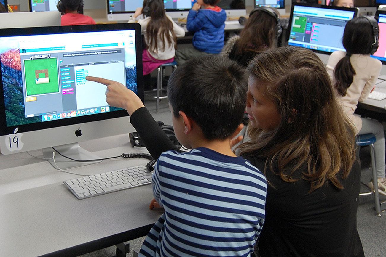 West Mercer students participate in Hour of Code