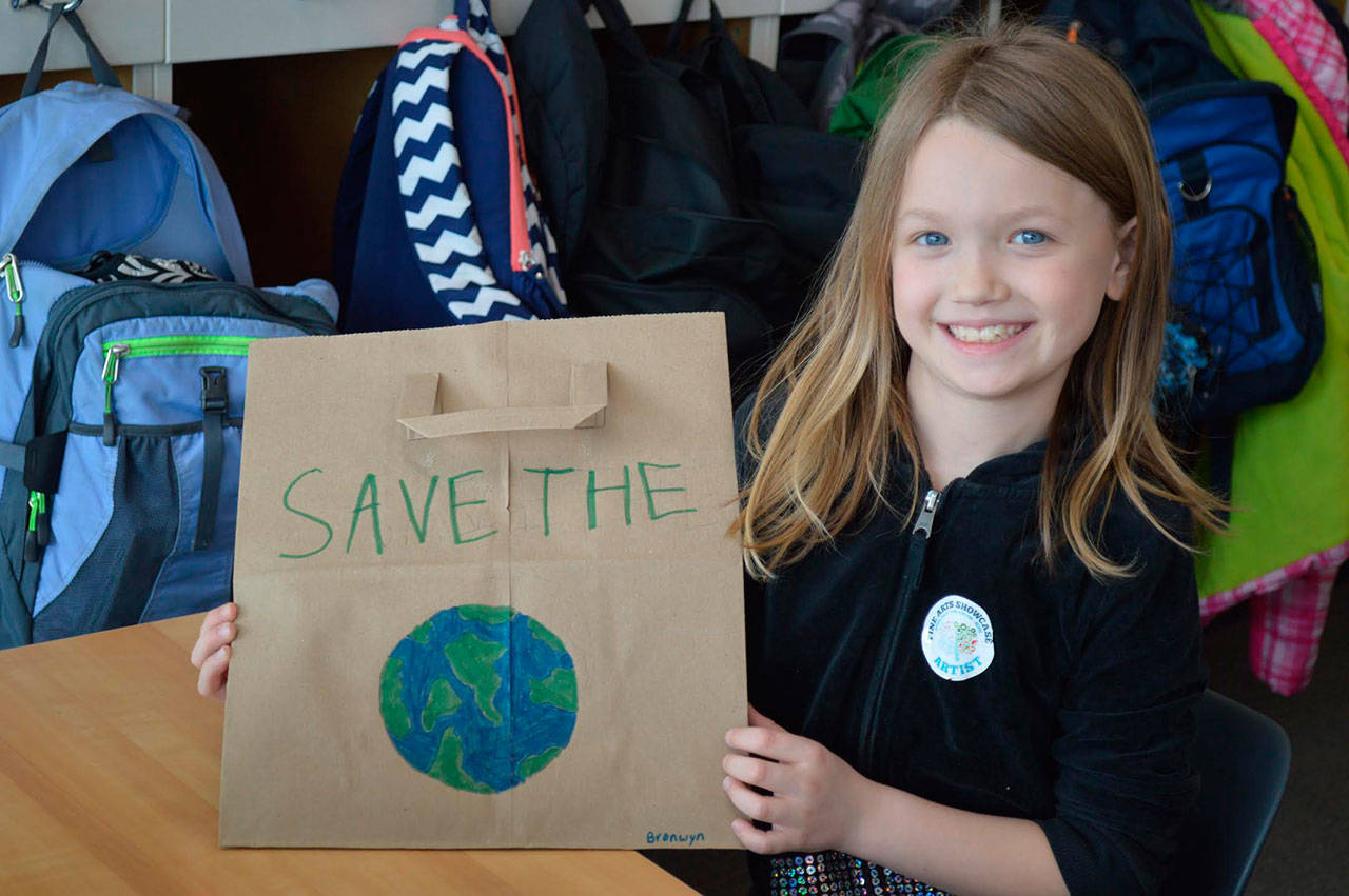 Northwood students decorated Earth Day bags for New Seasons Market. Photo courtesy of Craig Degginger/Mercer Island School District