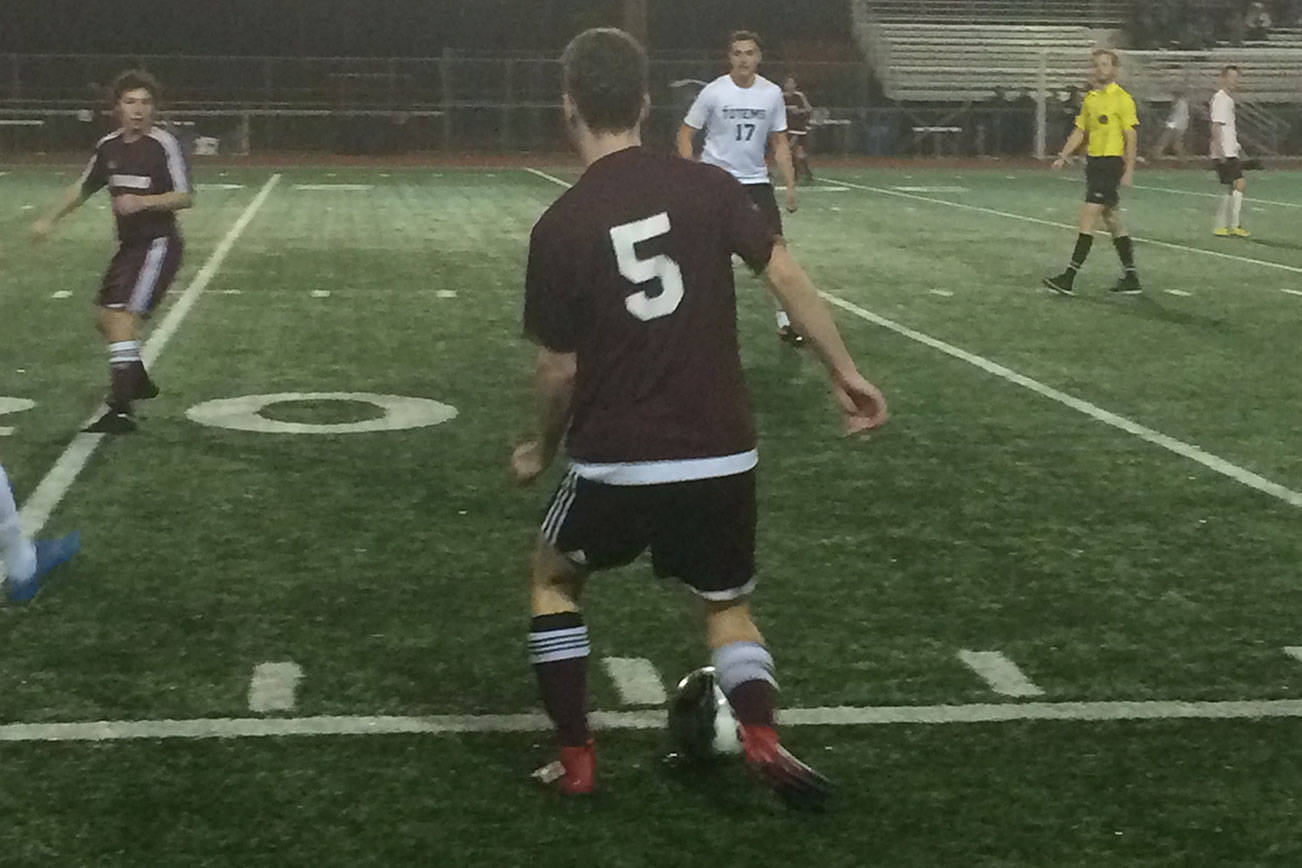 Mercer Island dominates Sammamish in soccer matchup