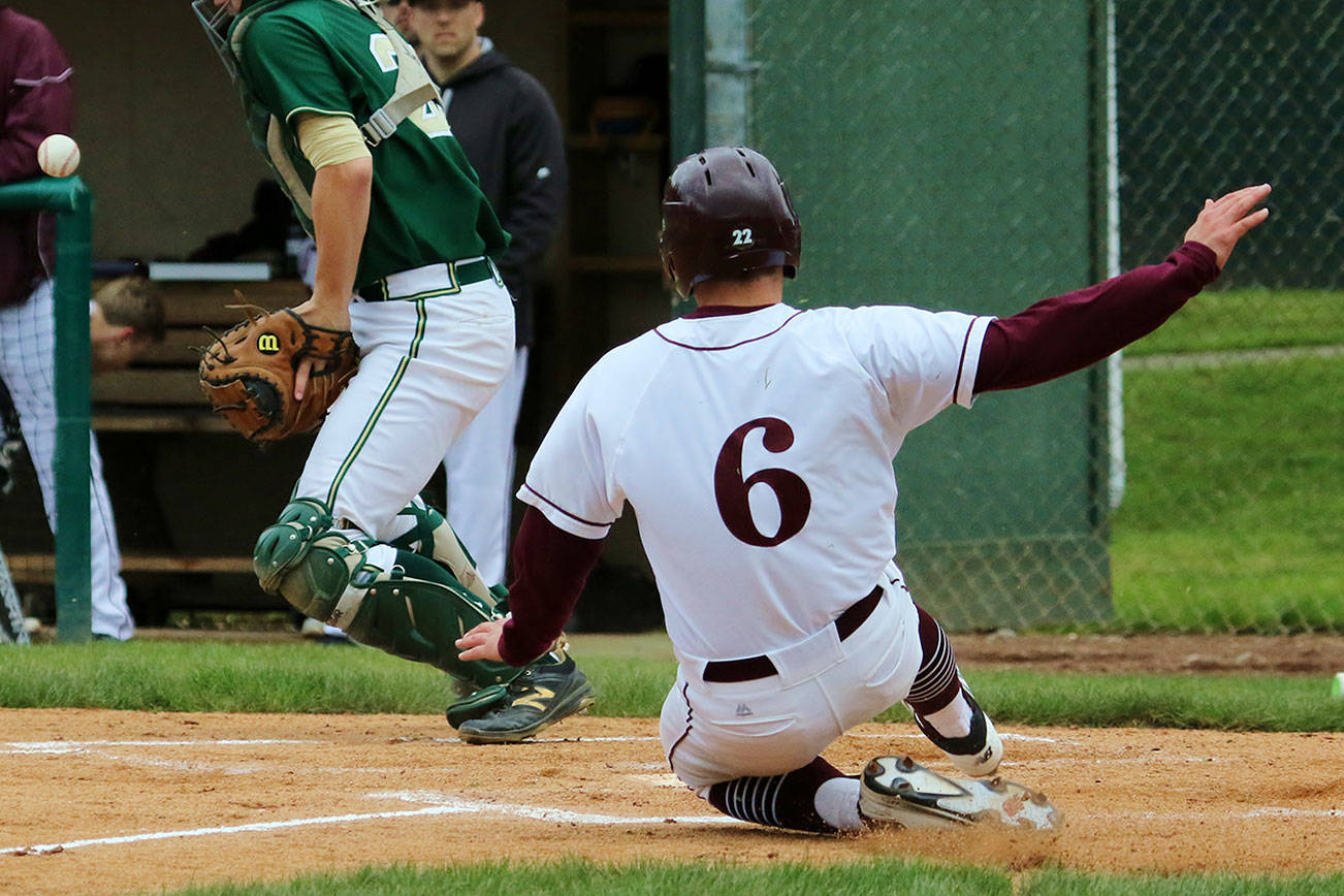 Mercer Island dominates Redmond on the diamond