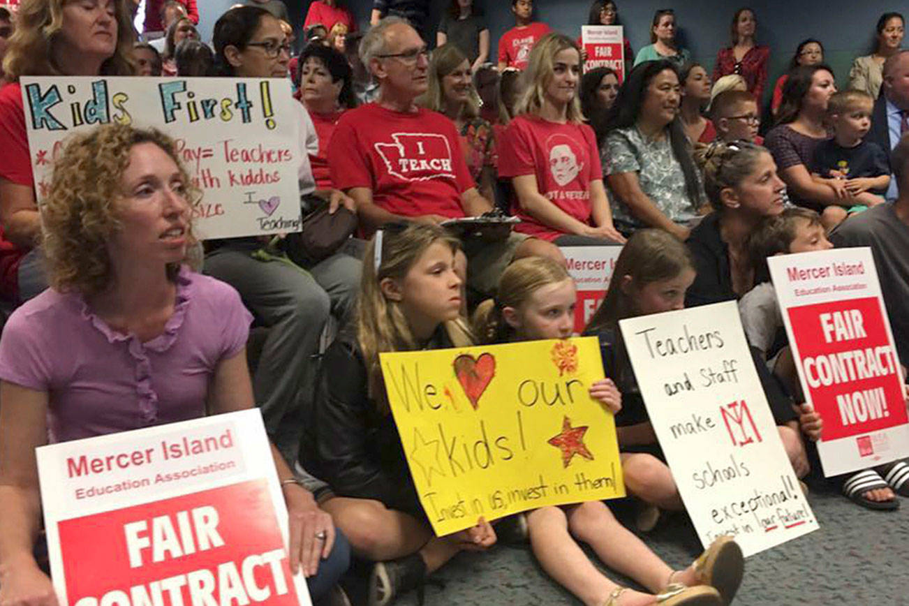 Mercer Island educators, school board reach tentative agreement following protests