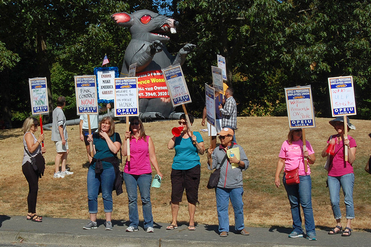 Union workers striking on Mercer Island reach agreement with employer | Update