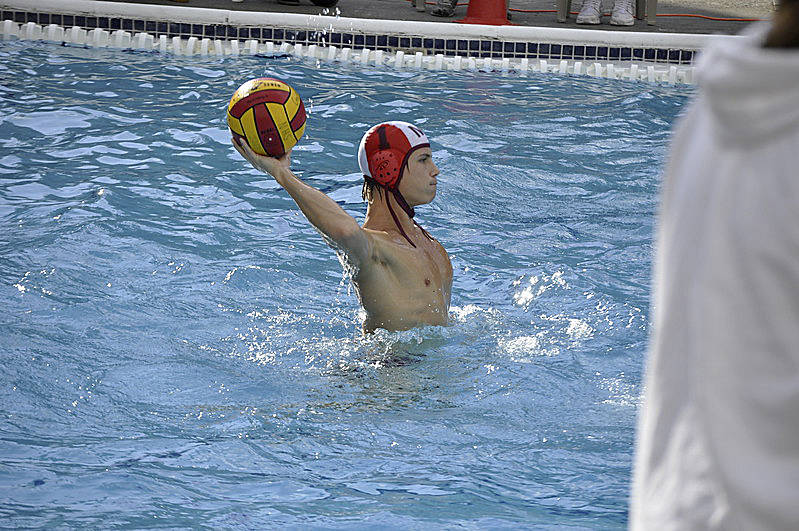 Photo courtesy of Michelle Kavesh                                Mercer Island Islanders goalie Wil Cero passes the ball to an open teammate. Cero had seven saves in the victory against Bellevue on Sept. 19.