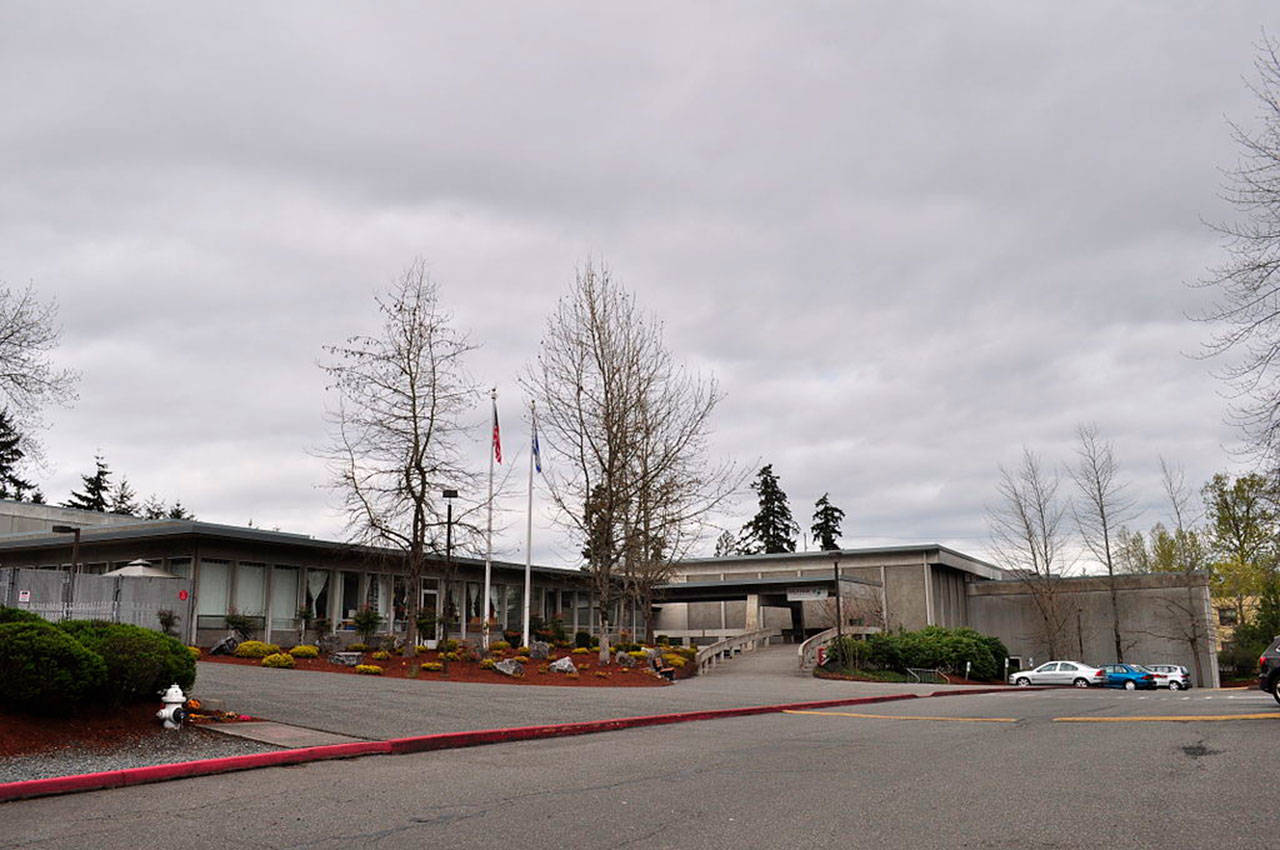 The Stroum Jewish Community Center on Mercer Island. Photo courtesy of Joe Mabel , via Wikimedia Commons