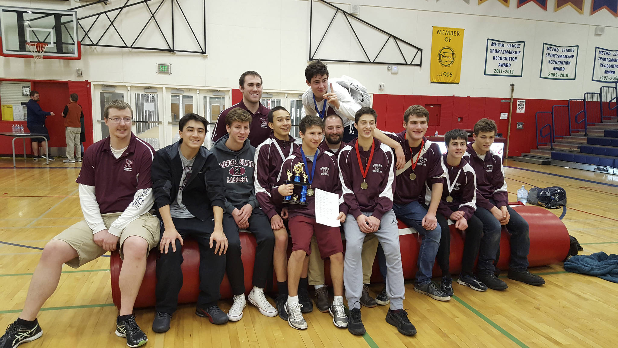 Photo courtesy of Virl Hill                                The Mercer Island Islanders wrestling team earned a third place finish at the Barry Knott Classic wrestling tournament on Dec. 16 at Nathan Hale High School in Seattle. Islanders’ wrestlers earning first place were Jonah Andrews (160) and Jordan Tillinger (126). Athletes attaining second place in their respective weight divisions consisted of Eli Pruchno (138) and Connor Hill (195). Liam Farrell (170), Connor Pettigrew (113) and Andrew Motz (132) nabbed third place finishes. Vinny Ricci (152) registered a fifth place finish.