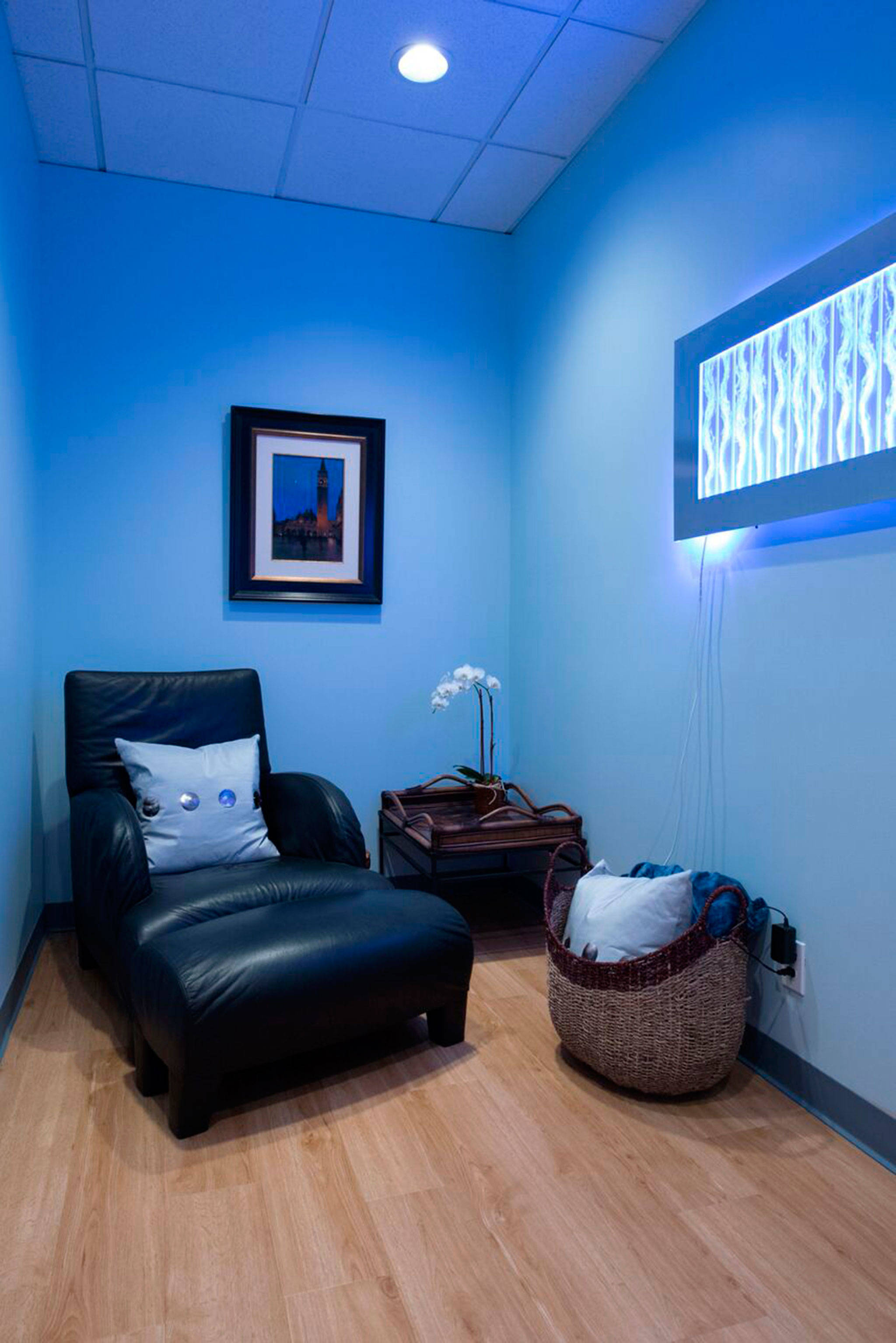 The spa also features cool down rooms for recovering and reflecting after sessions in the “Blu Room.” Photo courtesy of Susan Janus