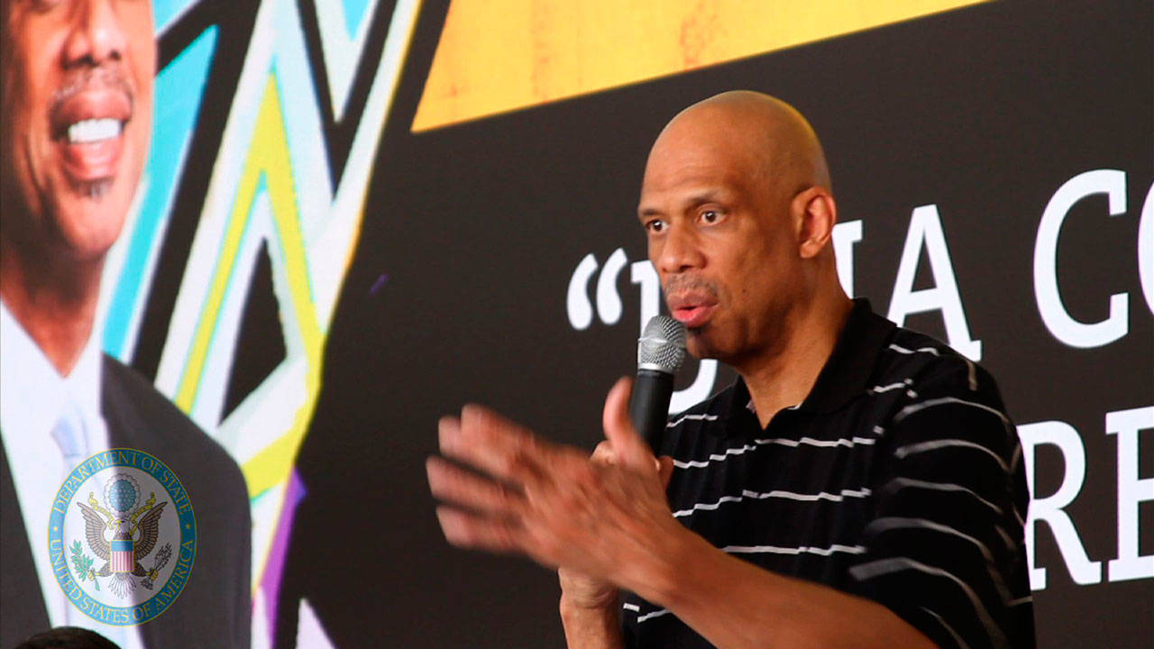 Hall-of-famer and global cultural ambassador for the U.S. Department of State Kareem Abdul-Jabbar engages youth in Salvador, Brazil, on Jan. 24, 2012. Photo courtesy of U.S. Department of State, via Wikimedia Commons