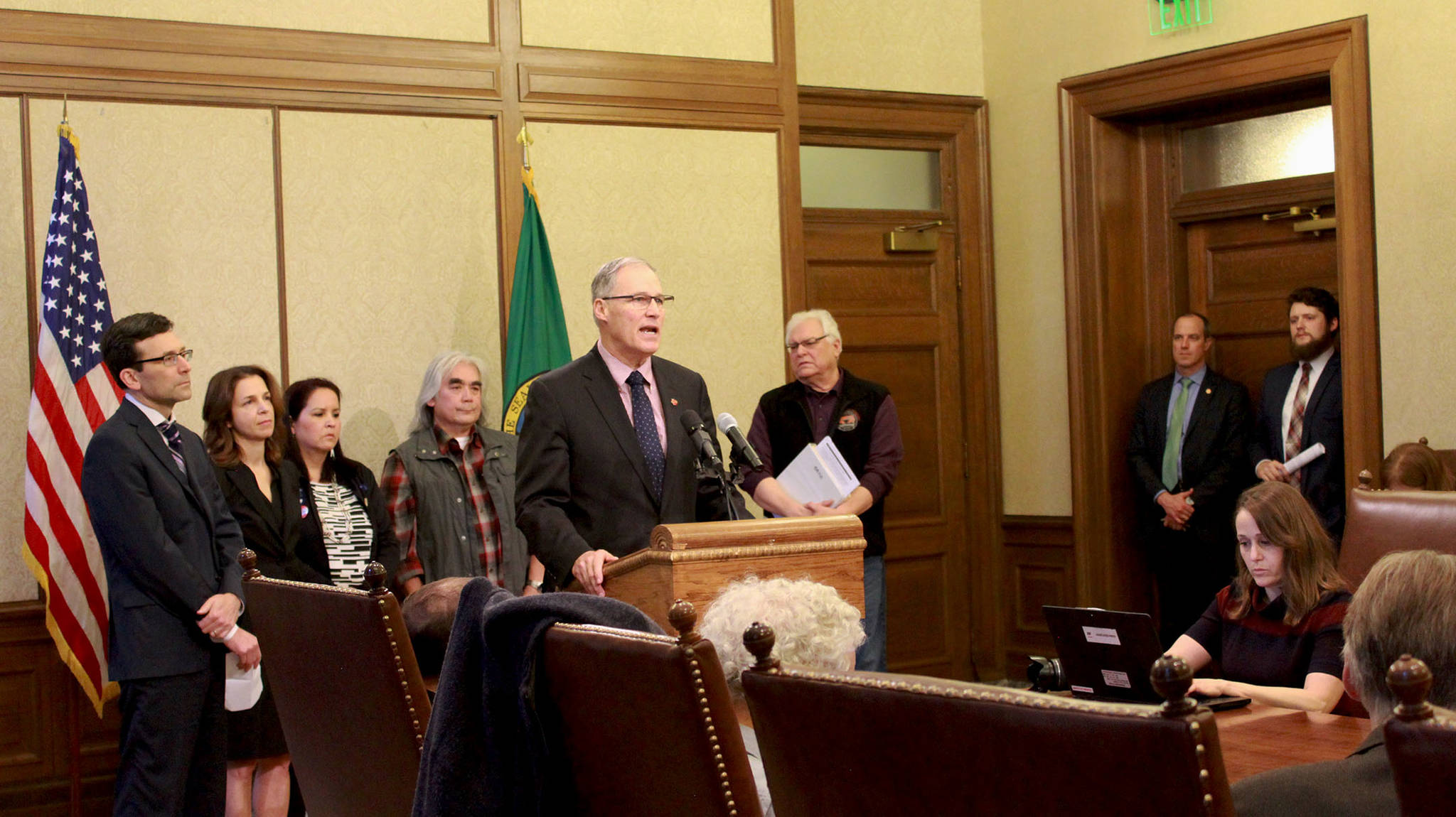 Inslee pushes back against offshore drilling in Washington