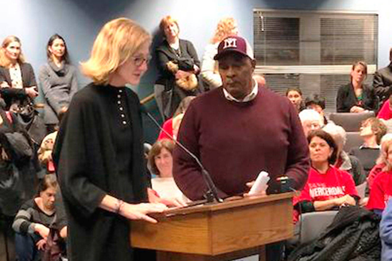 Mercer Island mayor proclaims February as African American History Month