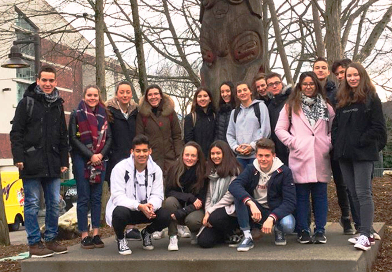 French students smile on a local sightseeing day. Photo courtesy of the city of Mercer Island