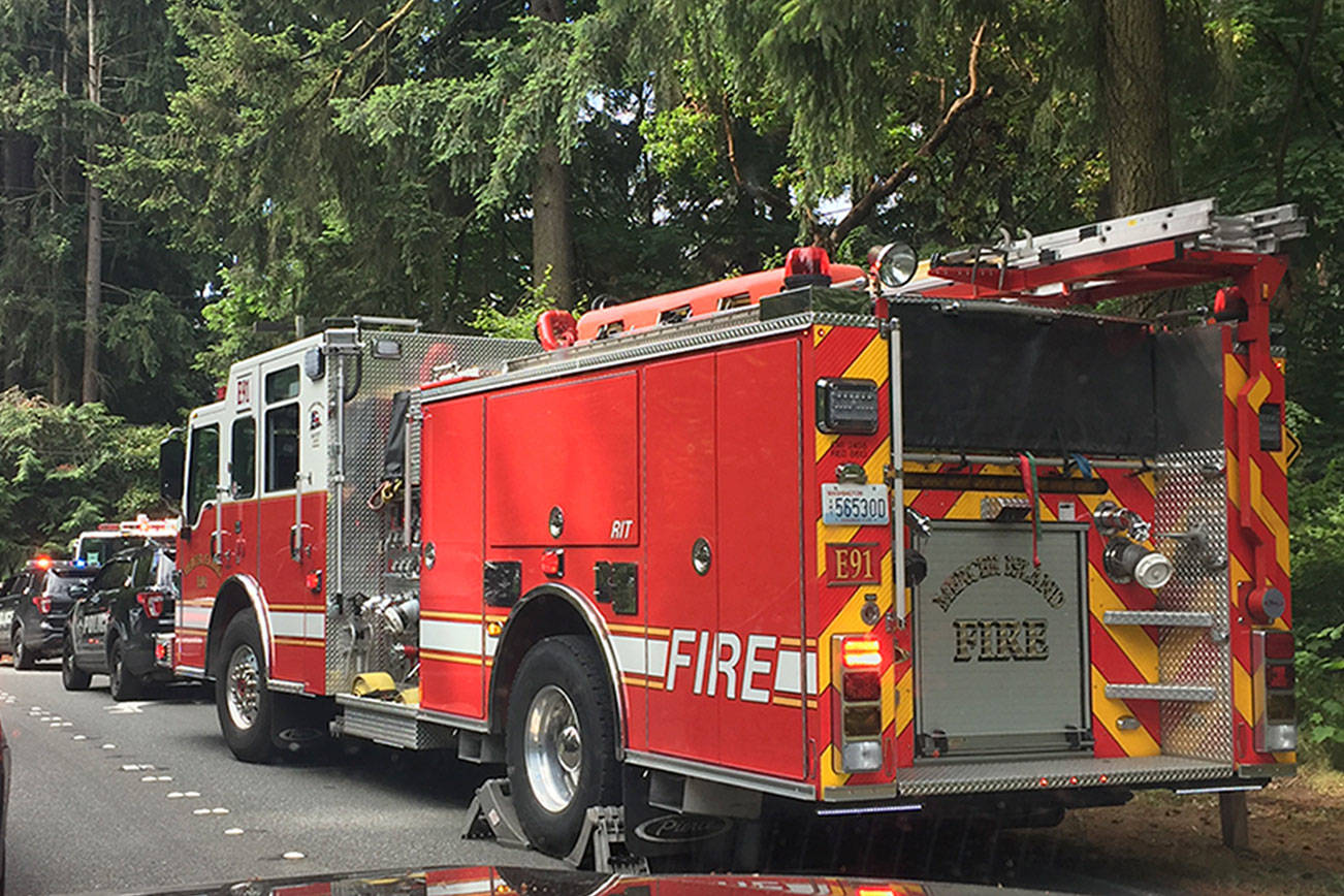 Mercer Island city vehicle hits child in crosswalk