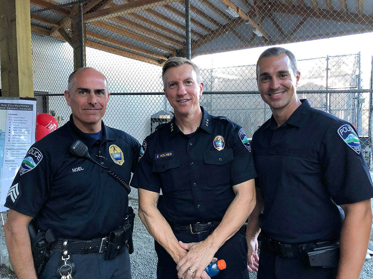 Mercer Island police, neighbors unite for National Night Out