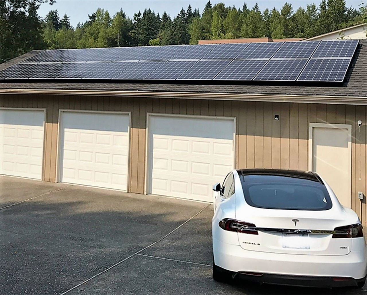 This new Solarize installation on the Island is designed to recharge electric vehicles. Photo courtesy of the city of Mercer Island