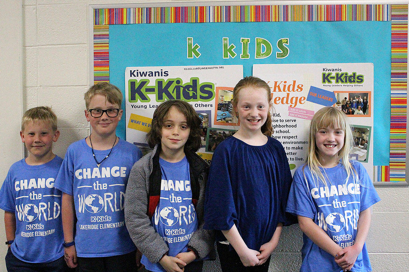 Lakeridge Elementary School K-Kids club officers support schools devastated by wildfires in Paradise, CA. From left: Fritz Hokanson, Oscar Hokanson, Oren Goldberg, Sydney Hawthorne and Emerson Woods. Madison Miller / staff photo