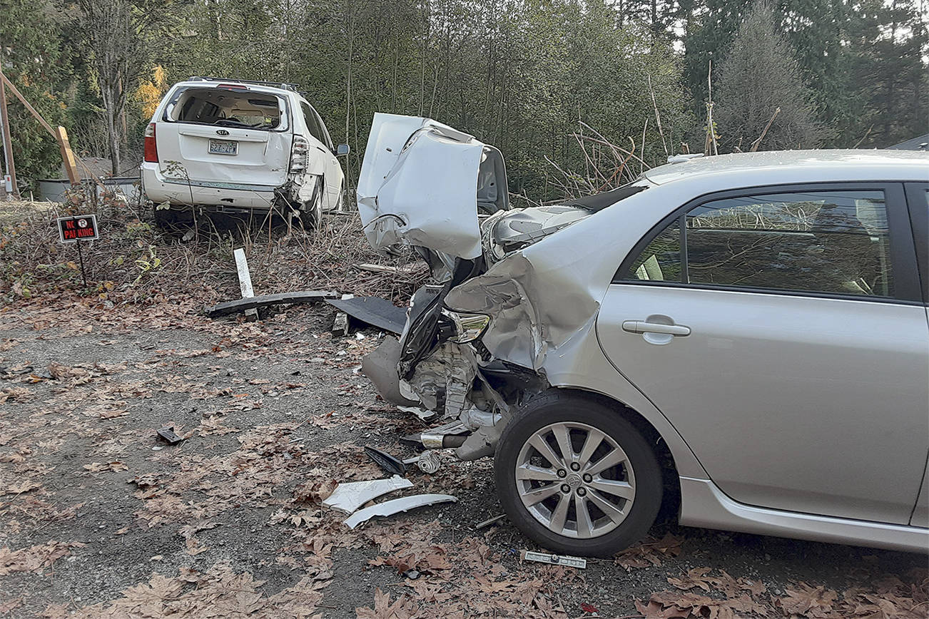 Investigation continues for multi-car crash on West Mercer Way