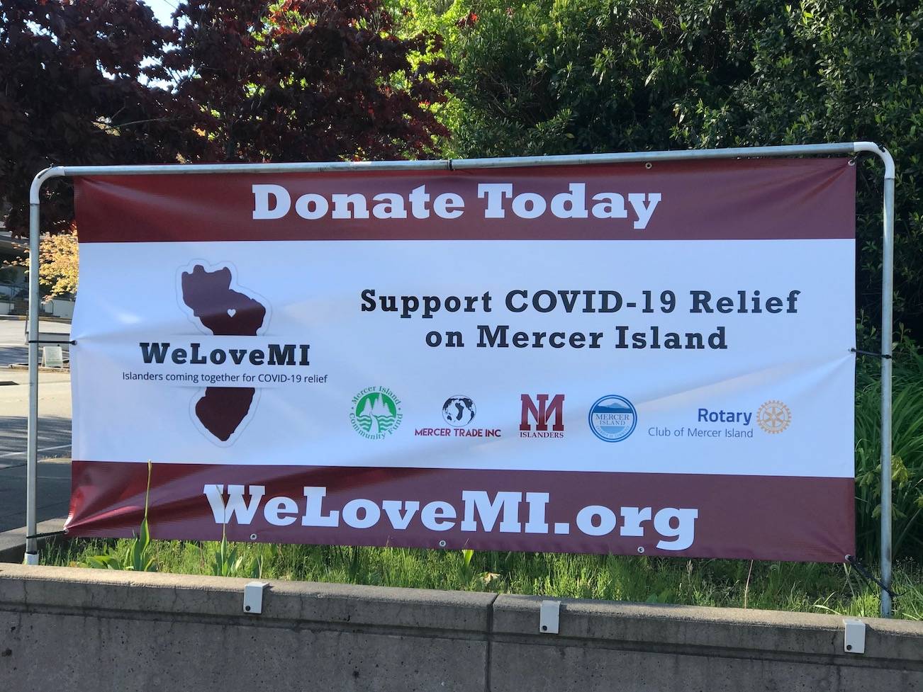 WeLoveMI.org advertisement. Photo courtesy Mercer Island Rotary Club