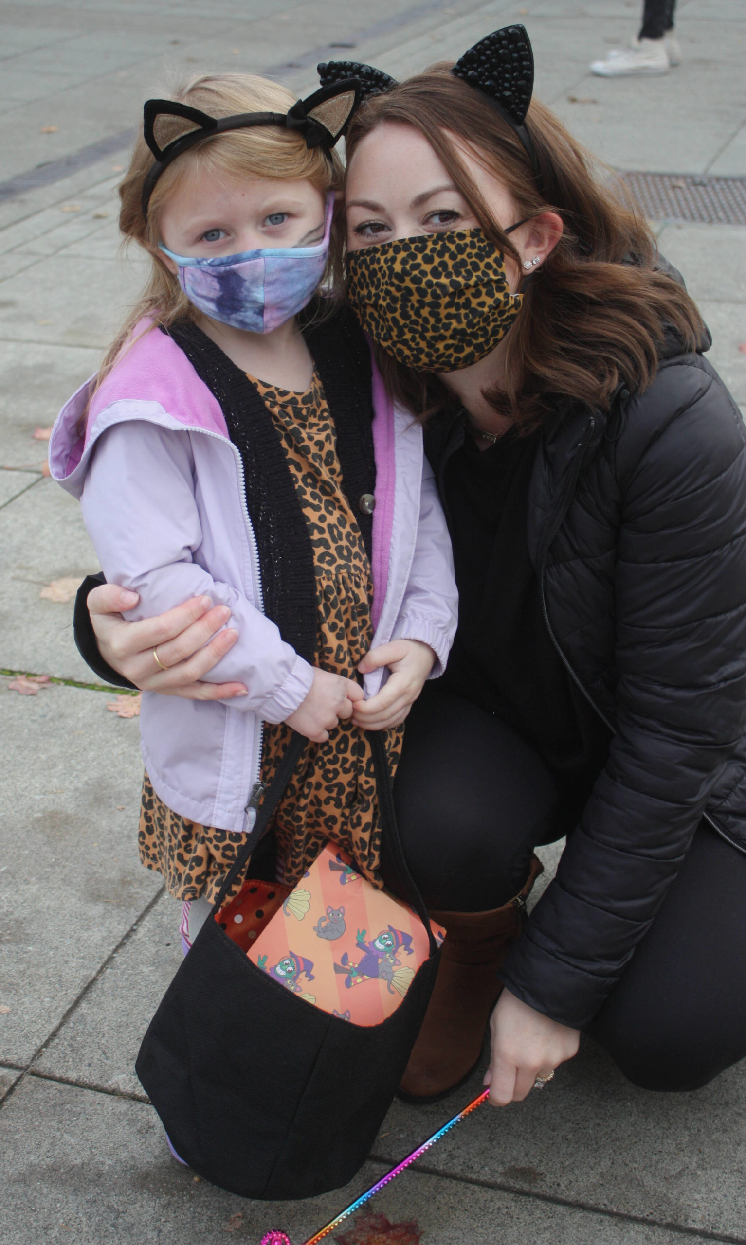 Trick or treating in Town Center Mercer Island Reporter