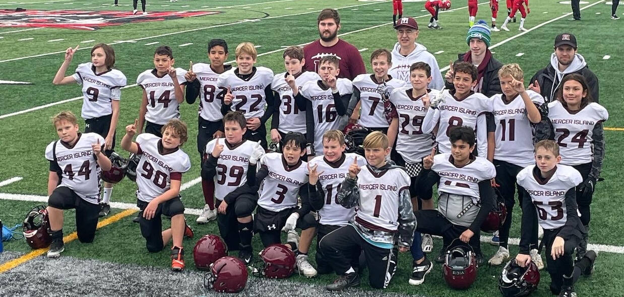 The Mercer Island Boys and Girls Club’s sophomore tackle football squad won the Greater Eastside Junior Football Association championship. Photo courtesy of Jay Azose