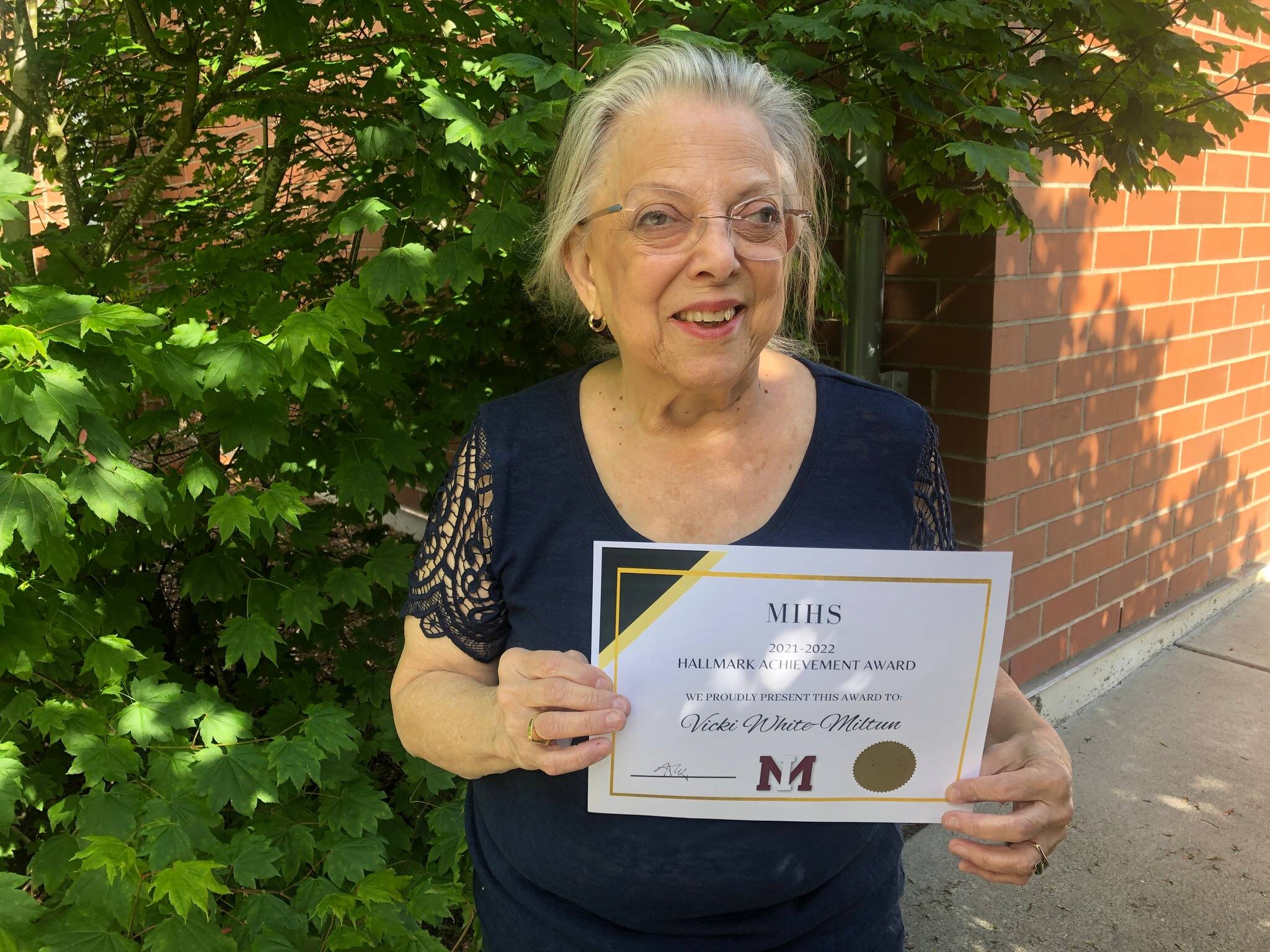 Longtime local orchestra director Vicki White-Miltun recently received the inaugural Mercer Island High School faculty Hallmark Achievement Award to signify an outstanding career. Courtesy of the Mercer Island School District