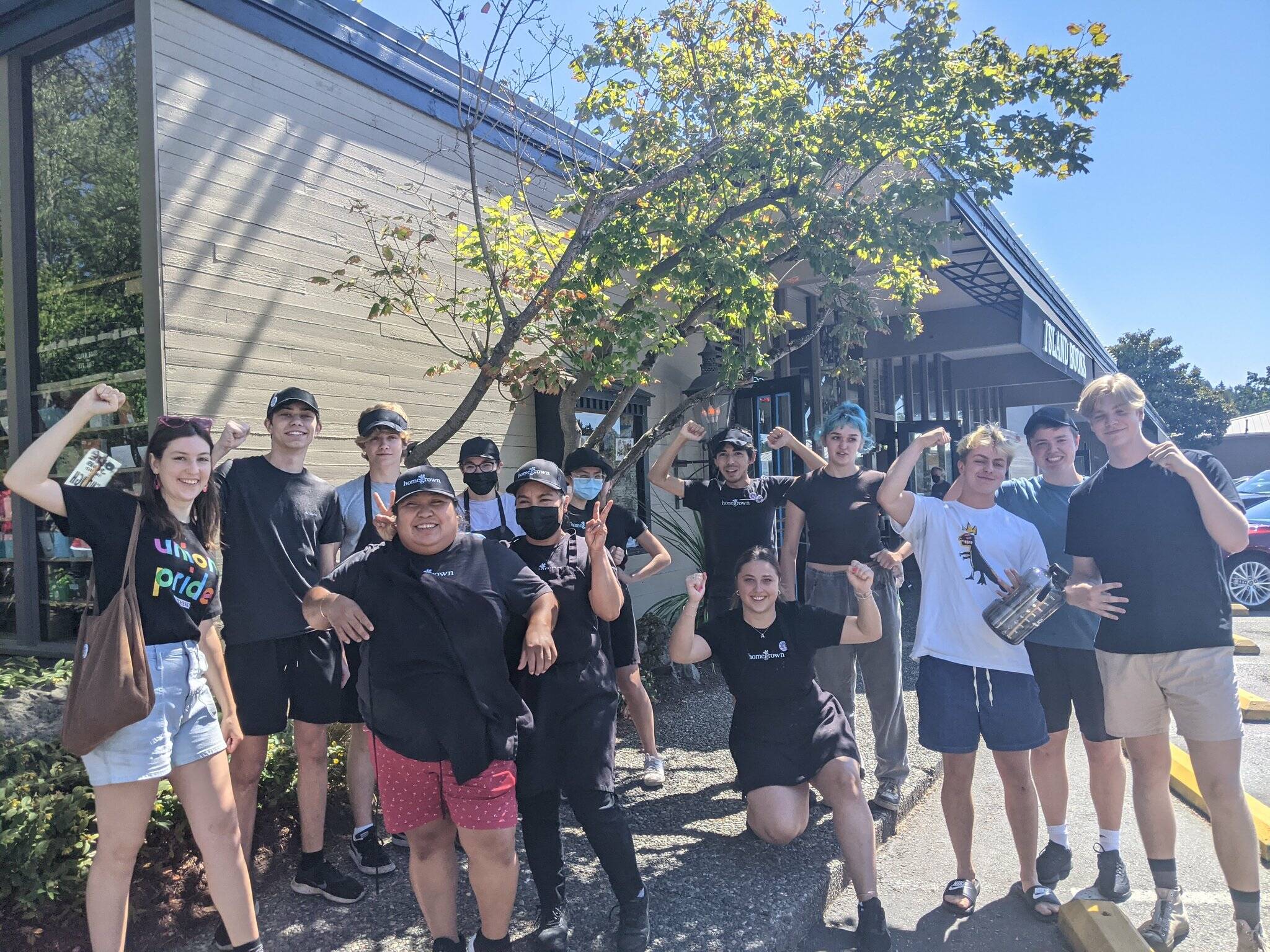 Employees of the Homegrown Mercer Island store unanimously voted to go on strike on August 17 after management’s refusal to address safety concerns. Courtesy of OurUnionIsHomegrown Twitter.
Employees of the Homegrown Mercer Island store unanimously voted on Aug. 17 to go on strike after safety concerns were not addressed. Courtesy of OurUnionIsHomegrown Twitter