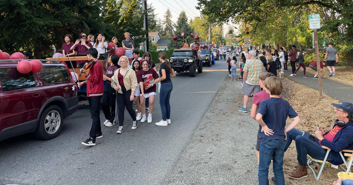 Mercer Island High School students and community members take to the streets for the Homecoming Parade on Oct. 7. Photo courtesy of the Mercer Island School District
