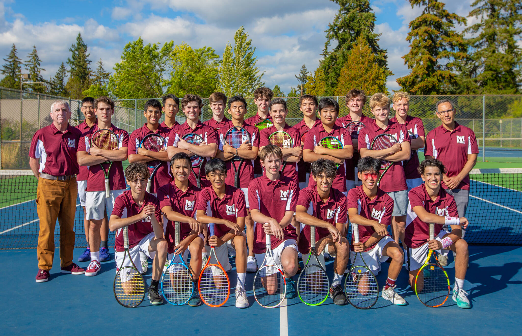 Mercer Island High School’s boys tennis squad: Back row, left to right, Coach Ron Akins, Connor Leung, Jake Wiener, Ajay Manhas, Muye Fang, Cohen Kolbe, Kai Manson, Ryan Hsi, Sam Dilworth, Alexander Singh, Nathan Wen, Hanri Luo, Luka Laban, David Garton, Logan Herzinger and coach Billy Poll. Front row, left to right, Rhodes Tacher, Mateo Mar, Nolan Bang, Jack Hillberg, Gian Manhas, Brandon Chew and Noah Perlman. Photo courtesy of Kevin K. Leung