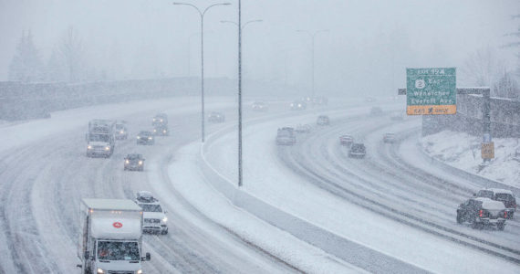 Traffic moves slowly along I-5 through Everett on Tuesday, Dec. 20, 2022. (Olivia Vanni / Sound Publishing)