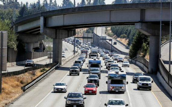 Heavy traffic northbound on 1-5 in Everett, Washington on August 31, 2022. (Kevin Clark / The Herald)