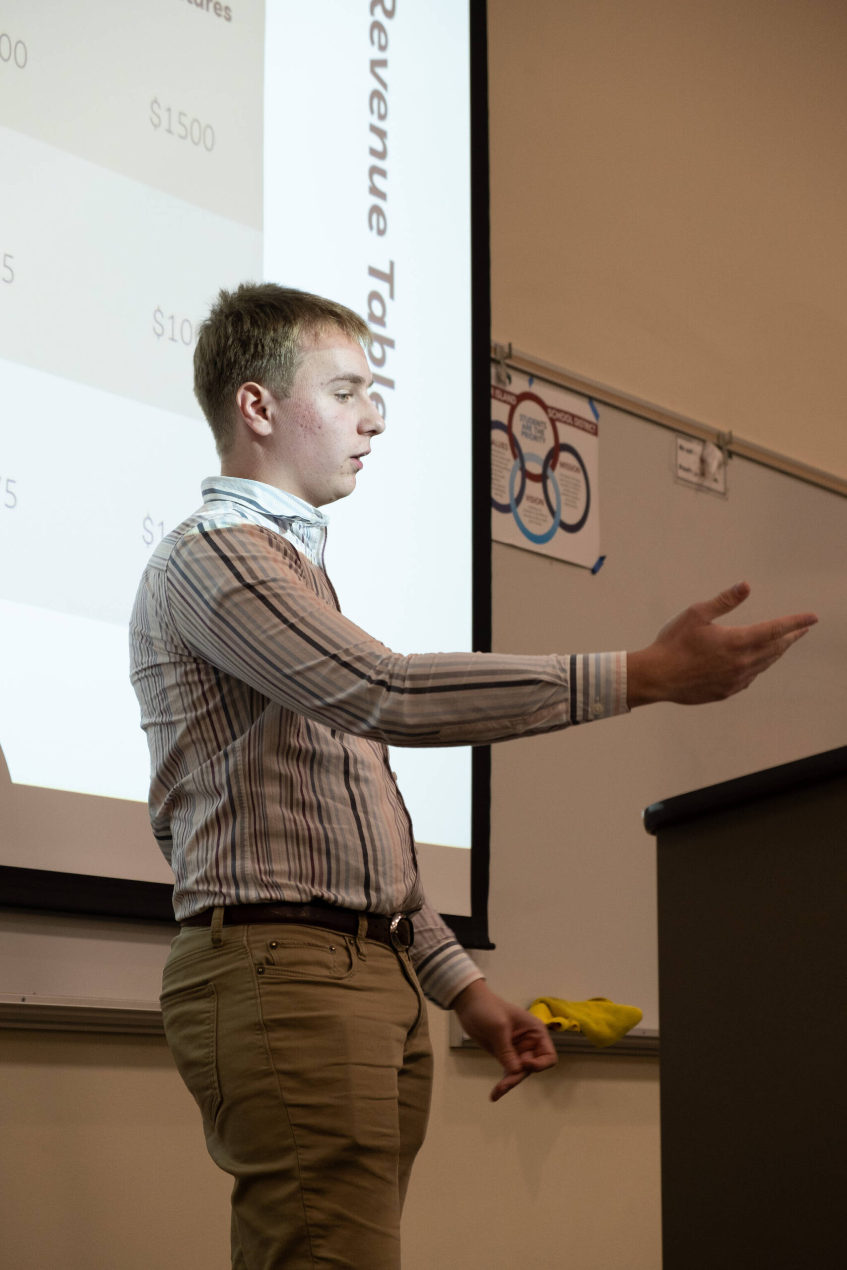 Mercer Island High School student Luca Cero notched first in the Seattle Competition for Young Entrepreneurs business plan competition on Nov. 4. Courtesy photo