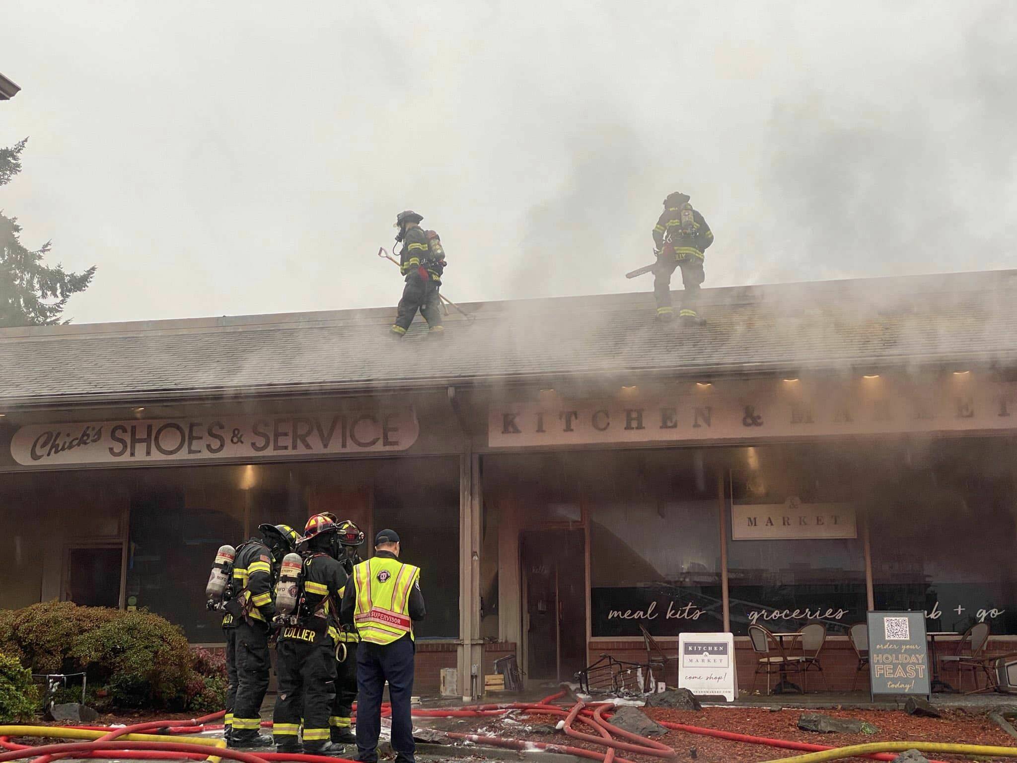 According to the city, firefighters from Mercer Island, Bellevue and Eastside Fire & Rescue are currently on scene of a Town Center commercial fire in the 7600 block of Southeast 27th Street. All occupants of the building were able to evacuate, according to the social media post at about 2:10 p.m. The city is asking residents to avoid the area as crews respond. The Reporter will post additional information when it becomes available. Photo courtesy of the city of Mercer Island