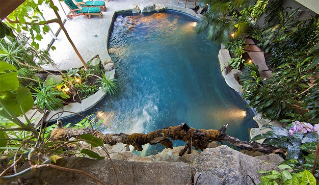 The swimming pool of the Coval home is a masterpiece