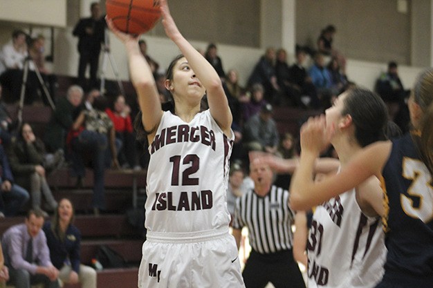 Mercer Island senior Rachael Tessem goes up for a shot against Bellevue Wednesday