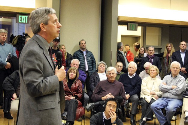 Hundreds of Mercer Island residents packed the Mercer Room at the community center