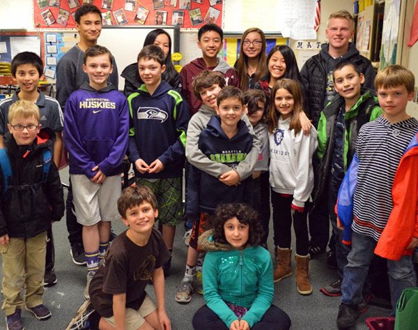 Lakeridge K-Kids and MIHS Key Club members made blankets for the homeless.