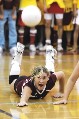 Chad Coleman/Mercer Island Reporter Mercer Island senior Amanda Nield dives to make a save on a shot during the Islanders’ game at Newport High School