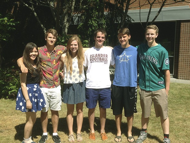 KMIH-FM radio program students